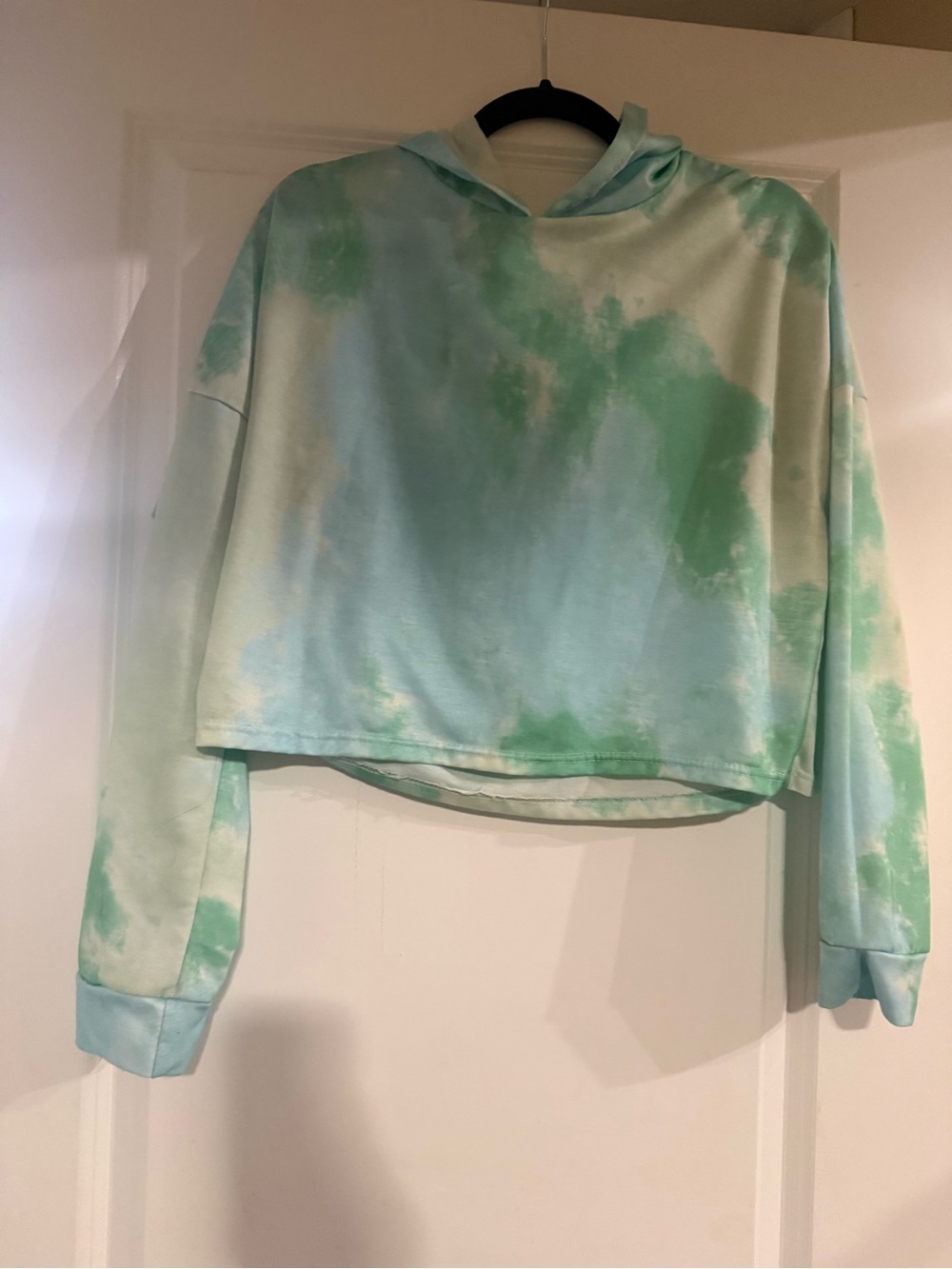 Cropped Tie-Dye Hooded Sweatshirt - Mint Green